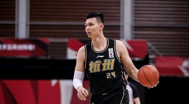 广东男篮|CBA速递：许钟豪停赛3场罚款十万 首钢4外援就位 广东队将主场作战