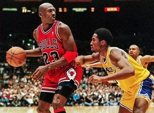 科比·布莱恩特|浅谈NBA，为什么现在很少有人用乔科的背打技术，被淘汰了么？