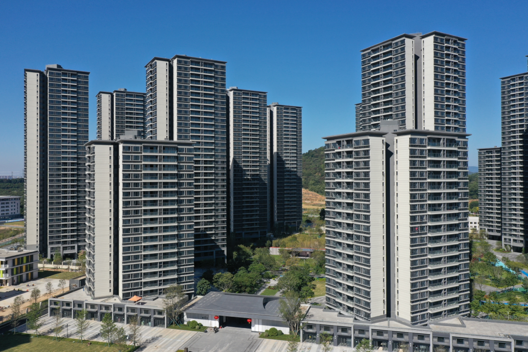 “越级式”呈现？顶流红盘1368户如期交付，现场实景曝光……