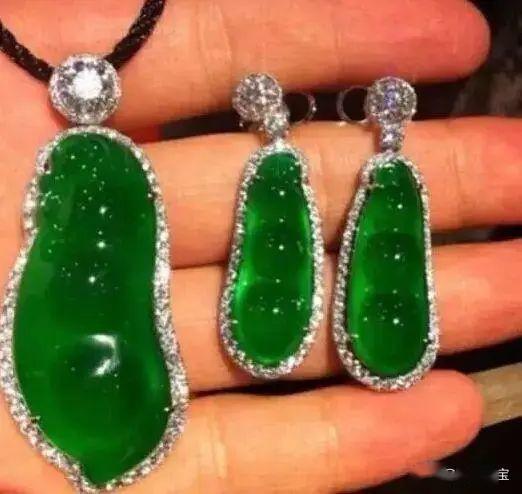 翡翠|翡翠中的极品帝王绿