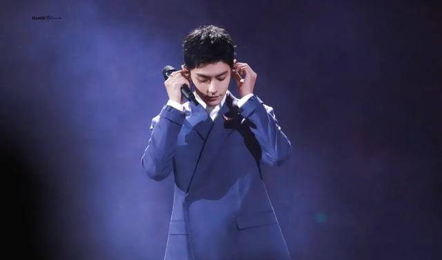 肖战|肖战身上的真诚有多可贵？看完这些你就明白了他为何值得被爱！