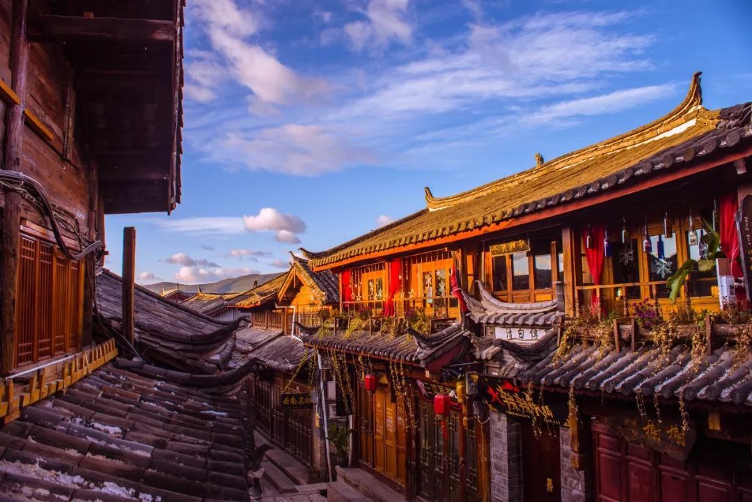 古镇|我还是很喜欢你,像风走了八千里,不问归期