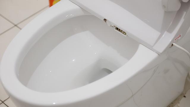 榆林|天一热,家里到处发霉,别用酒精擦,教你这样做,霉斑自动消失!