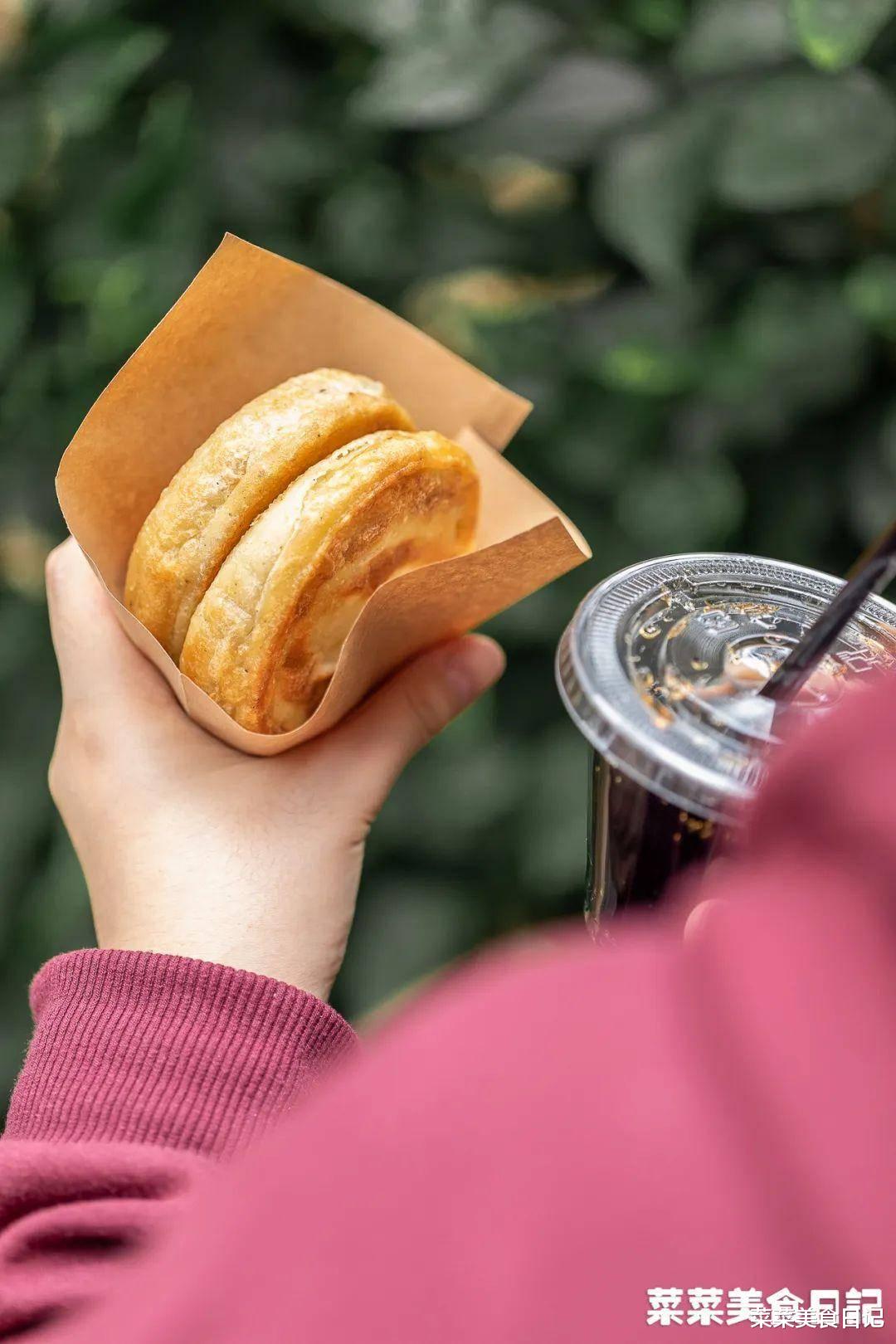 童年馋哭的路边小吃,在家自己做一煎搞定!满口香酥好过瘾!