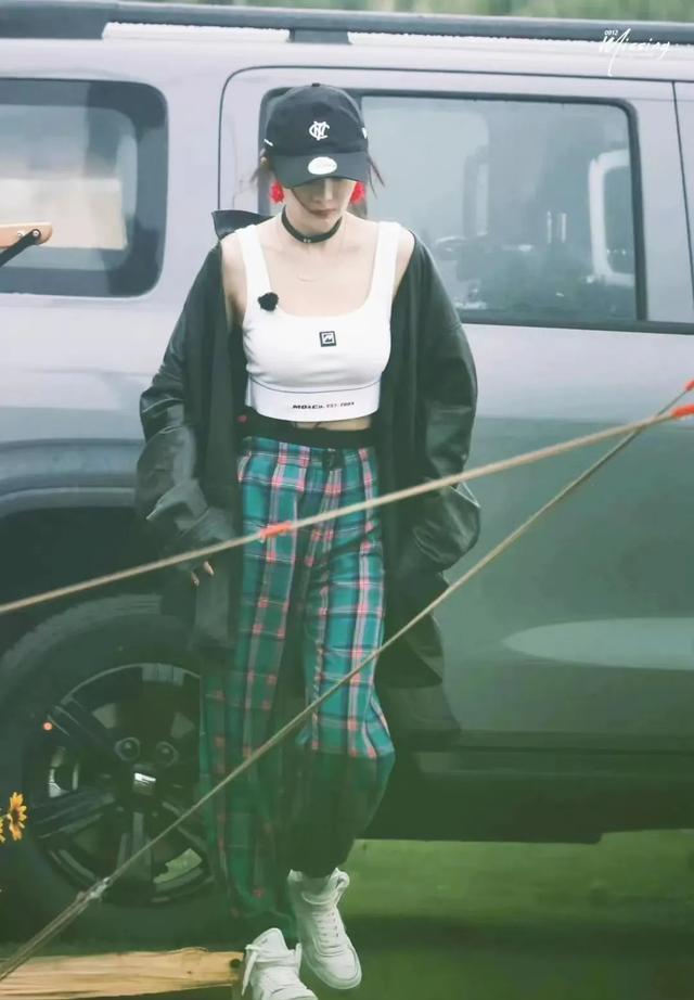 4套“上短下长”穿搭,小个子也能穿出高挑气质,显高显瘦