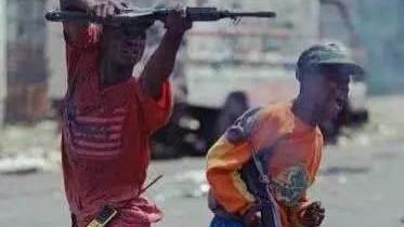 为什么非洲黑人的射击姿势这么奇葩？你要先问问他们的巫师