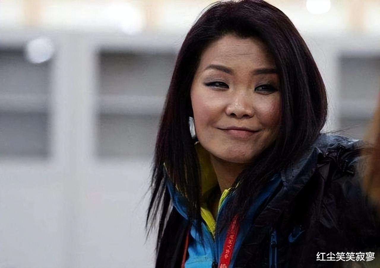 广州队|央视体育记者冬日娜：被网友骂，被苏炳添怼，很多运动员看到她转身就走