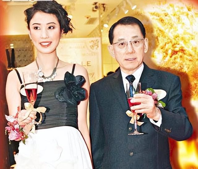 郑希怡|从“走光女王”到“最飒浪姐”，郑希怡是如何力挽狂澜的？