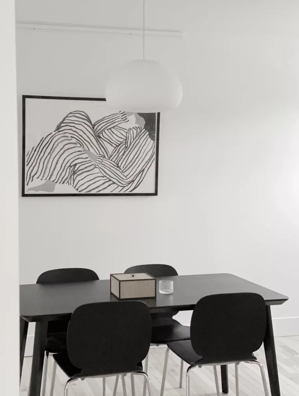 不会挂画才说挂画没用!这份指南能让墙有高级感,照片墙也能