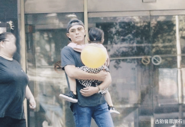 杨紫|林心如包场为女儿庆生，一年一件奢华珠宝作为礼物，将“富养女”贯彻到底！