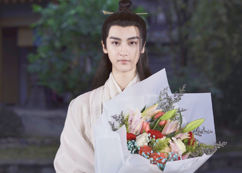 任敏|北电艺考成绩出炉，第一名遭全网质疑，曾嘲任敏脚臭还未成年抽烟