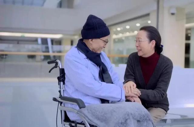 贾冰|看了八集《谢谢你医生》，发现演技不能比较，因为优与劣一目了然