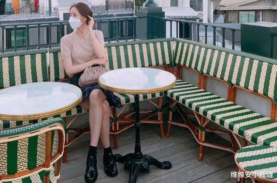 美宝莲 林允儿新剧的状态绝了,出道十几年,颜值依旧,32岁凭雪白美肌登上热搜