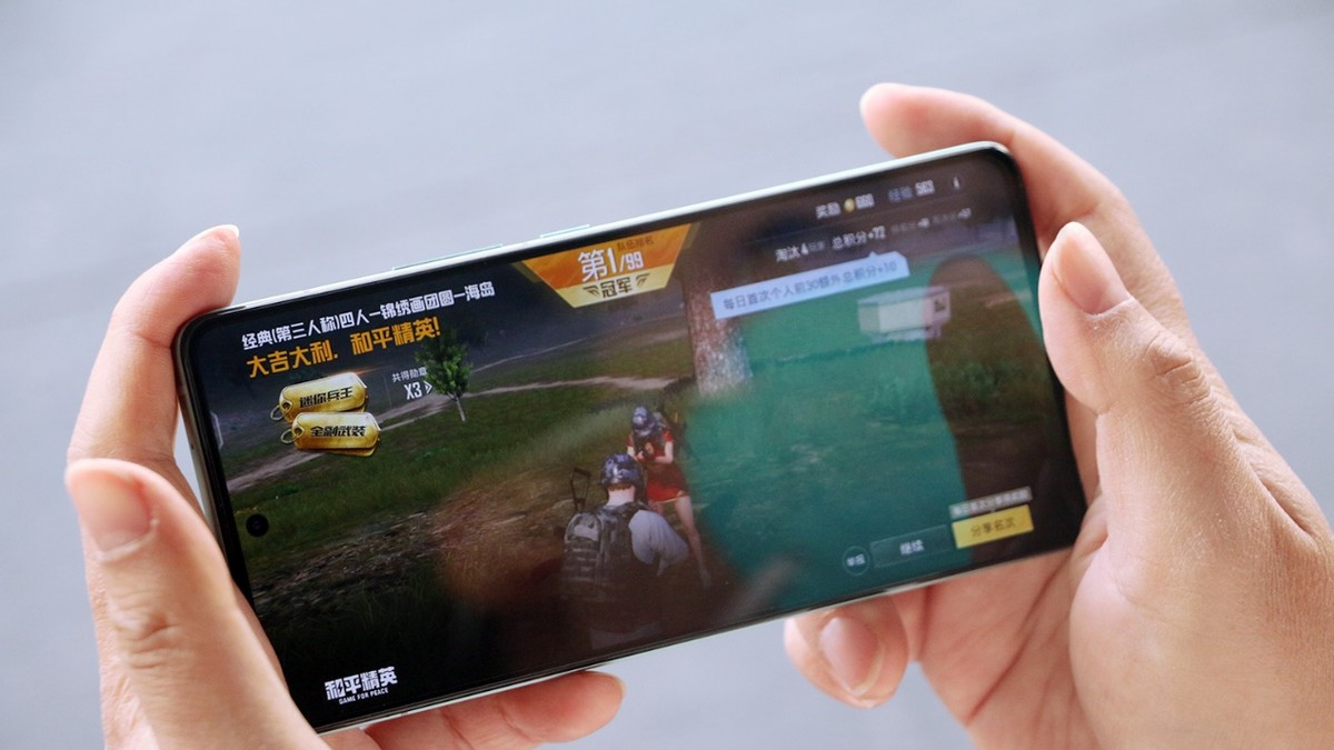 iqoo11|iQOO 11两周深入体验，游戏手机都做不到如此全能