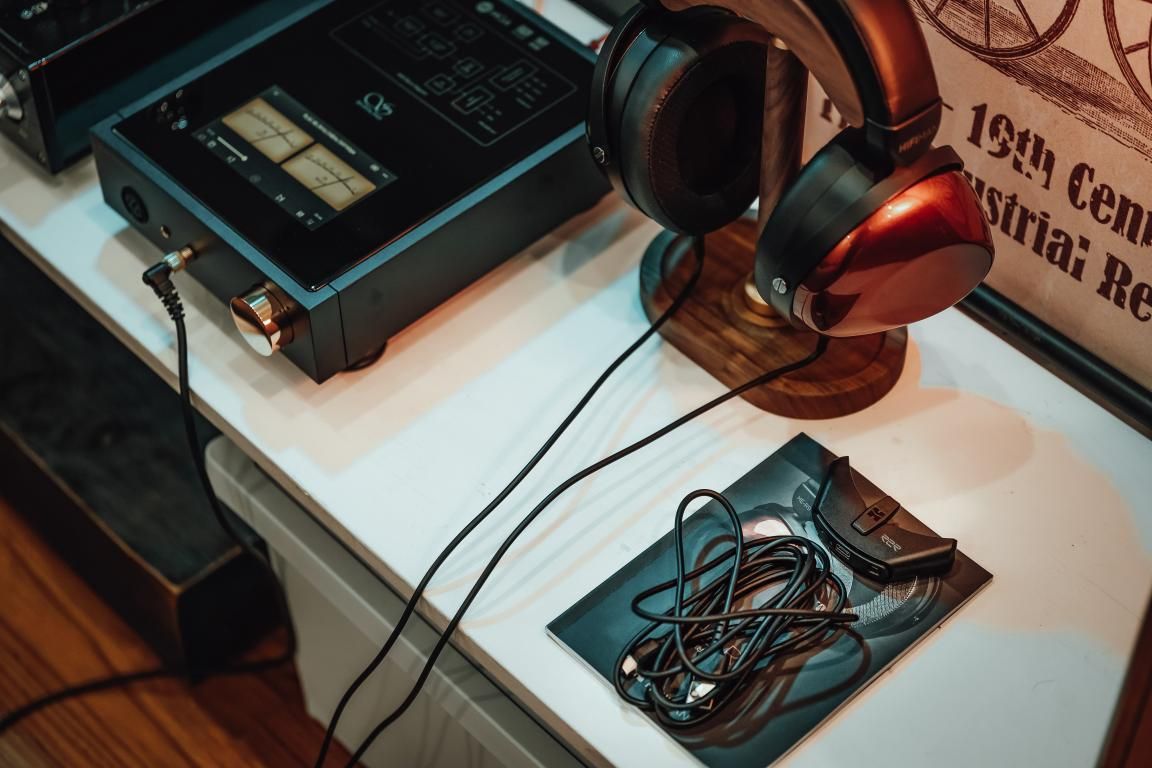 hifiman|馥郁均衡，动圈HIFI大耳的一股清流 HIFIMAN海菲曼 HE-R9试听浅析