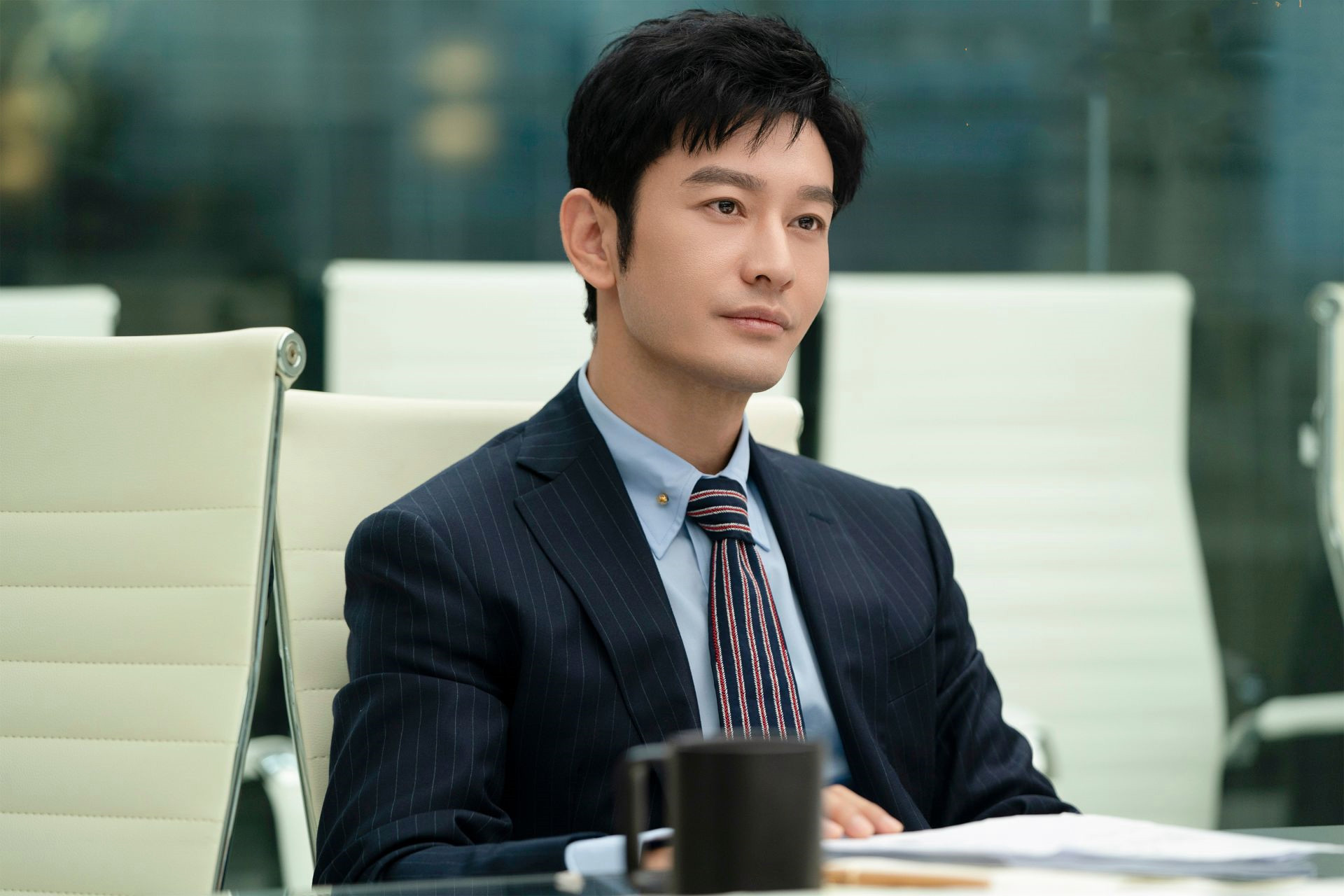 婚变|《玫瑰之战》：家庭主妇的觉醒，婚变和重回职场的双重考验