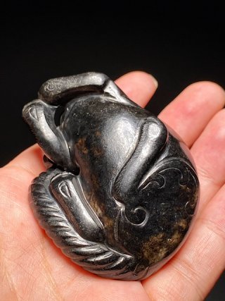 翡翠|元 和田玉籽料 脂白玉 黑漆 独角兽 瑞兽 摆件 纸镇 把件