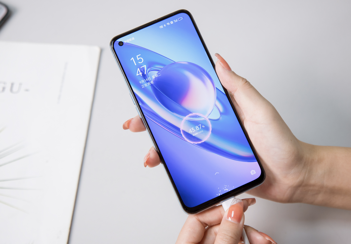 黑匣子|手机电量该用完再充,还是剩一半就充?终于搞明白了