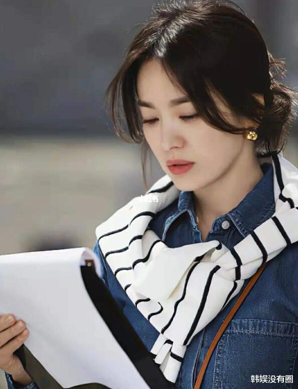 宋慧乔|42岁的宋慧乔“嘟嘴卖萌”大秀可爱魅力，网友：以女团出道吧！