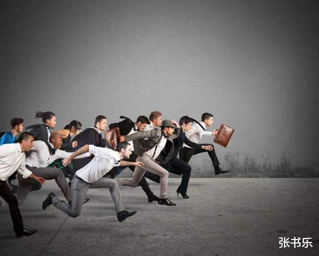 bilibili|热搜第一！B站回应“员工加班猝死”，互联网的终点是内卷？