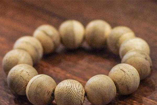 祝允明|一字之差，价差万里！这三种木质文玩，千万别弄混淆了！