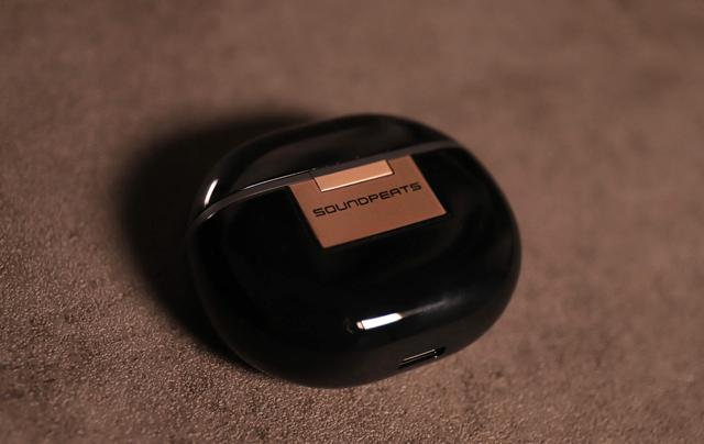 耳机|金标加持,百元价格,Air3 Deluxe HS真的没有理由拒绝你