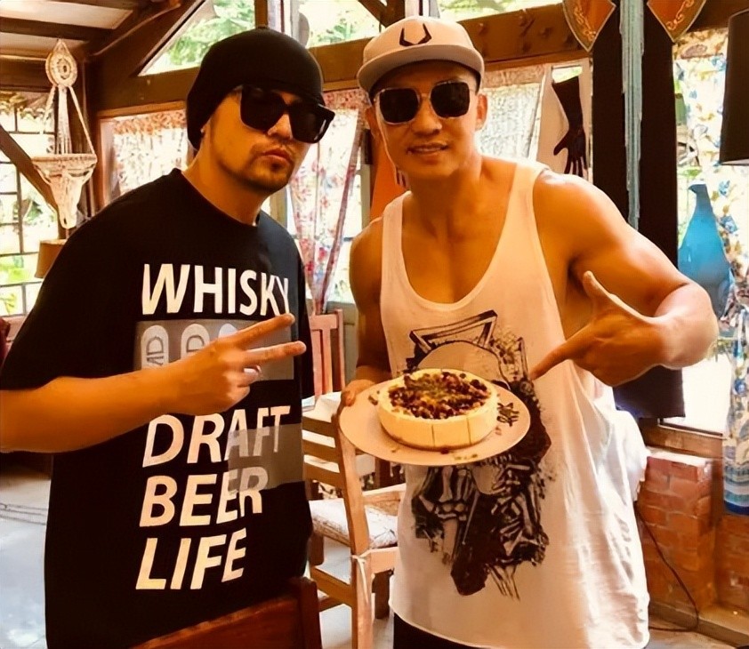 周杰伦|20多年过去了才知道:这两人被周杰伦记一辈子,不是没有道理的