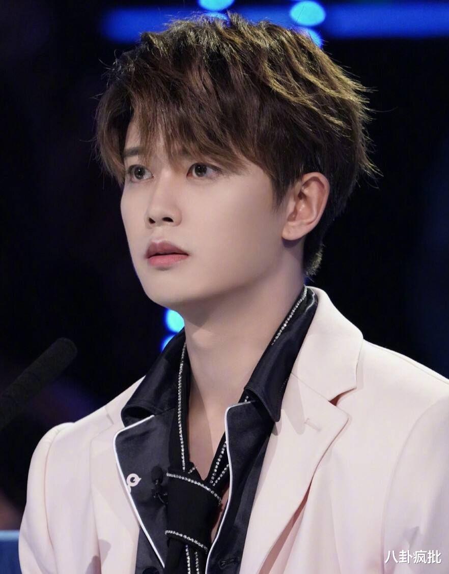 刘诗诗|偶遇肖战！张艺谋学霸儿子？格格打压小作精？任嘉伦身高被嘲？