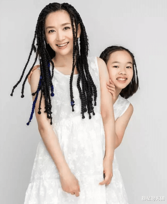 王芳|主持人王芳：嫁给大15岁教授，独自产检生女，她如今还好吗？