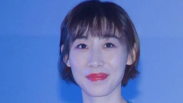 任素汐|被骂“长得像驴脸”的任素汐，却把“骚”演到极致，旗袍穿出彩