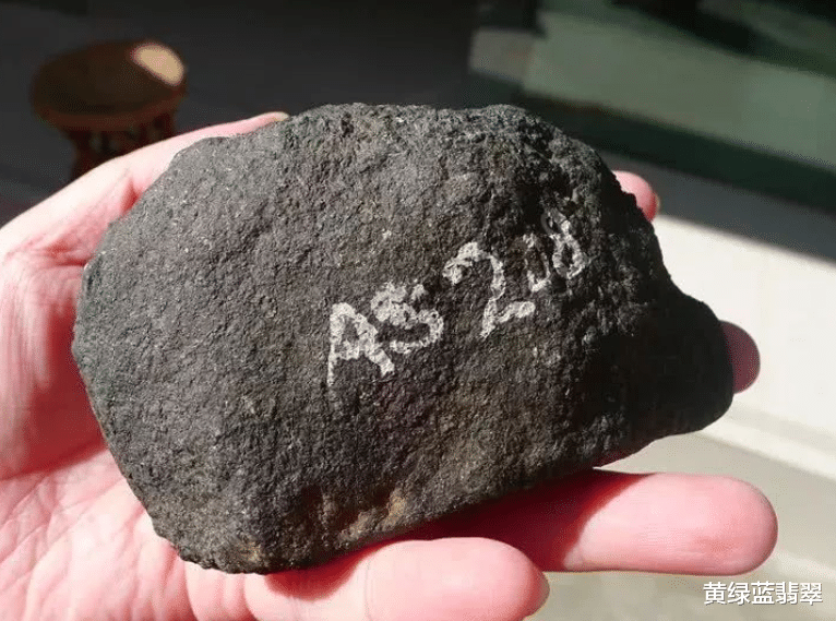 莫西沙|品相完整的莫西沙小料，擦开“辣绿一片”，全部做货价值不可估量！