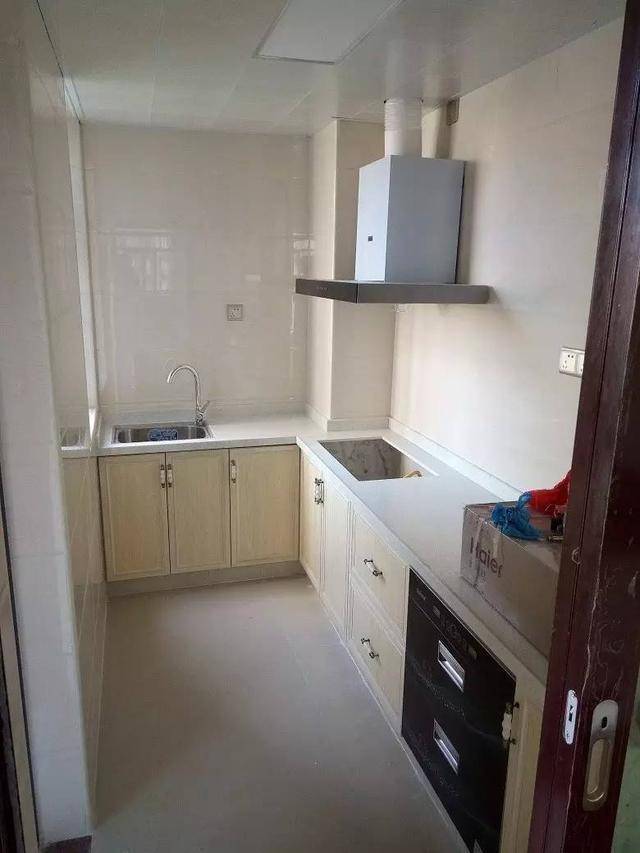 参观朋友的新居,看到卫生间,才知道她家有多豪!