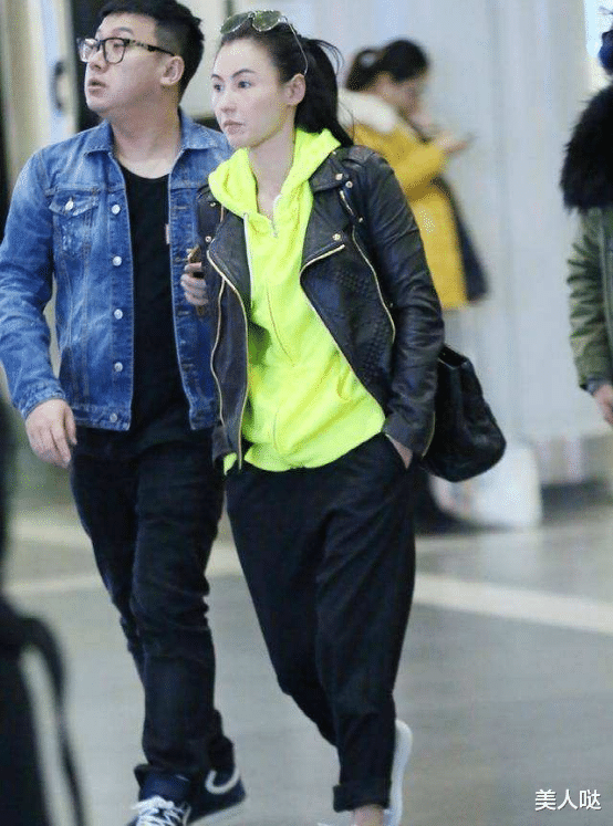 张柏芝|张柏芝真是老天爷追着喂饭吃！普通得不能再普通的卫衣，她穿都高级