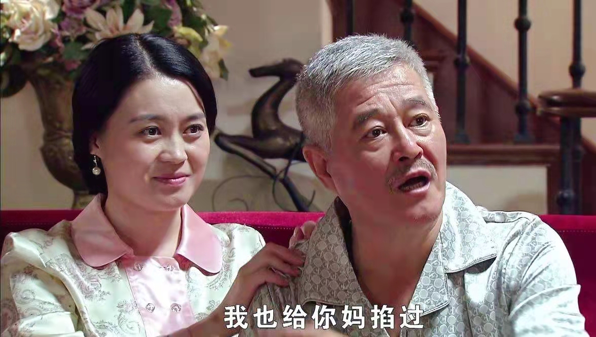 乡亲乡爱|《乡爱》女演员现状，秋歌痴迷直播，小蒙独自带娃，玉红无戏可拍