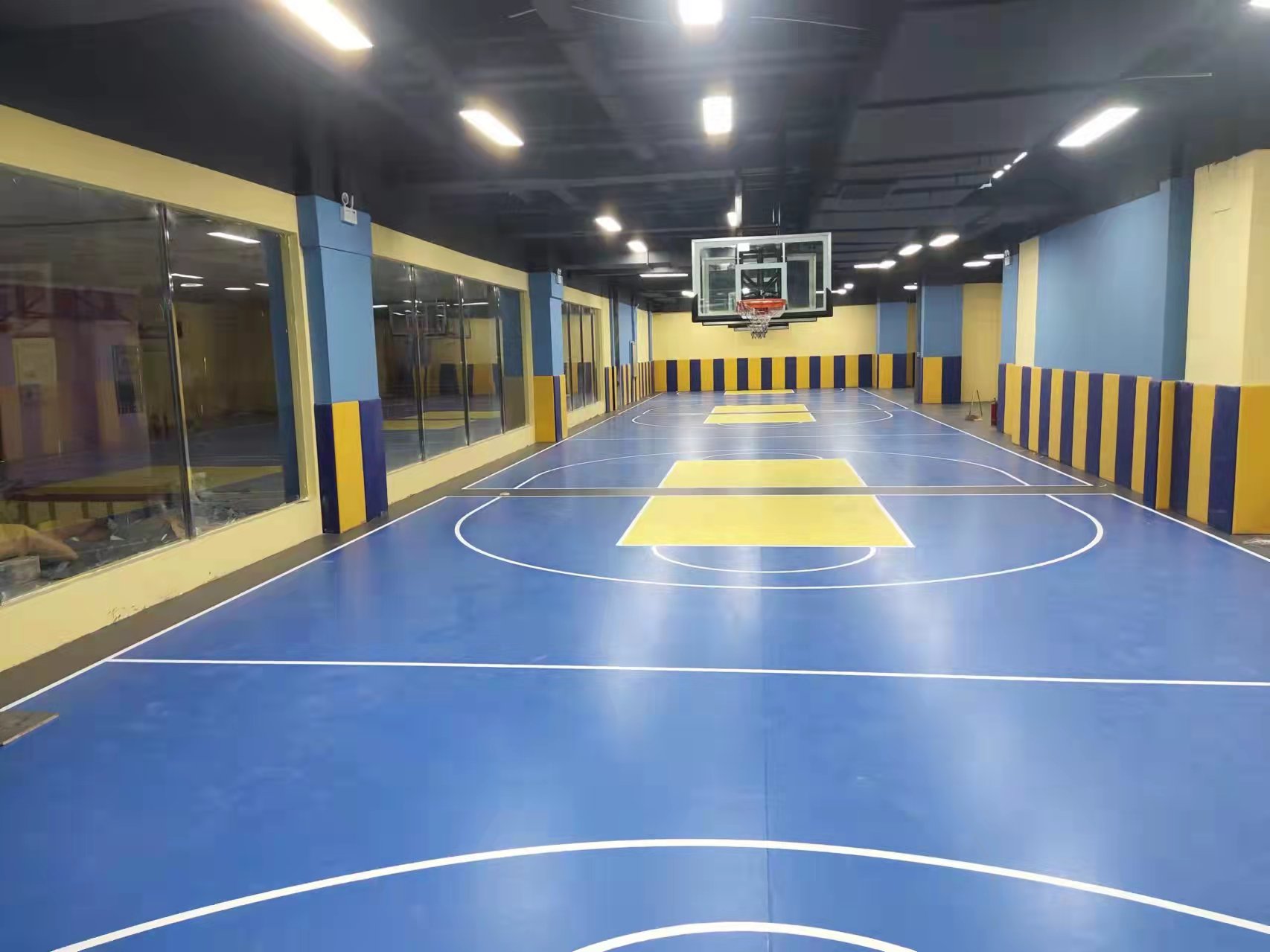 篮球场PVC地胶损耗多少算正常?