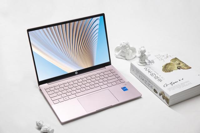 惠普|惠普星 14 Pro 体验：2.8K OLED 屏加光追独显，从此爱上创作