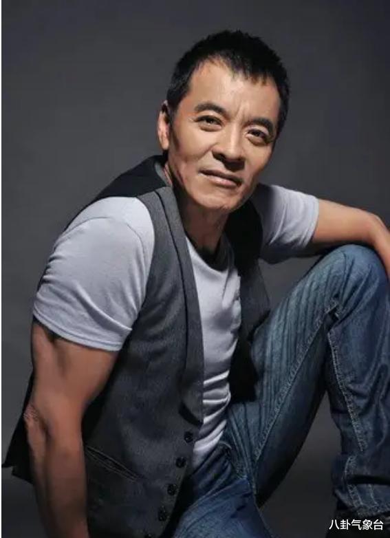 刘威|《风吹半夏》刘威，抛弃杨若兮转头娶化妆师，老来得子养育难