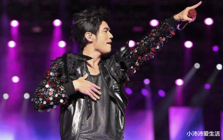 周杰伦|周杰伦破口大骂保安：滚出我的演唱会，结果为此付出了惨痛的代价