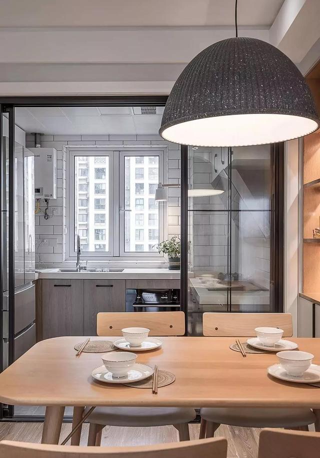 她家86㎡三居室，不仅空间开阔，收纳性还很强，处处都是小心机！