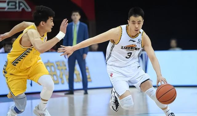 广东男篮|惨不忍睹！CBA总决赛收视率再创新低，球迷：都怪广东队出局太早