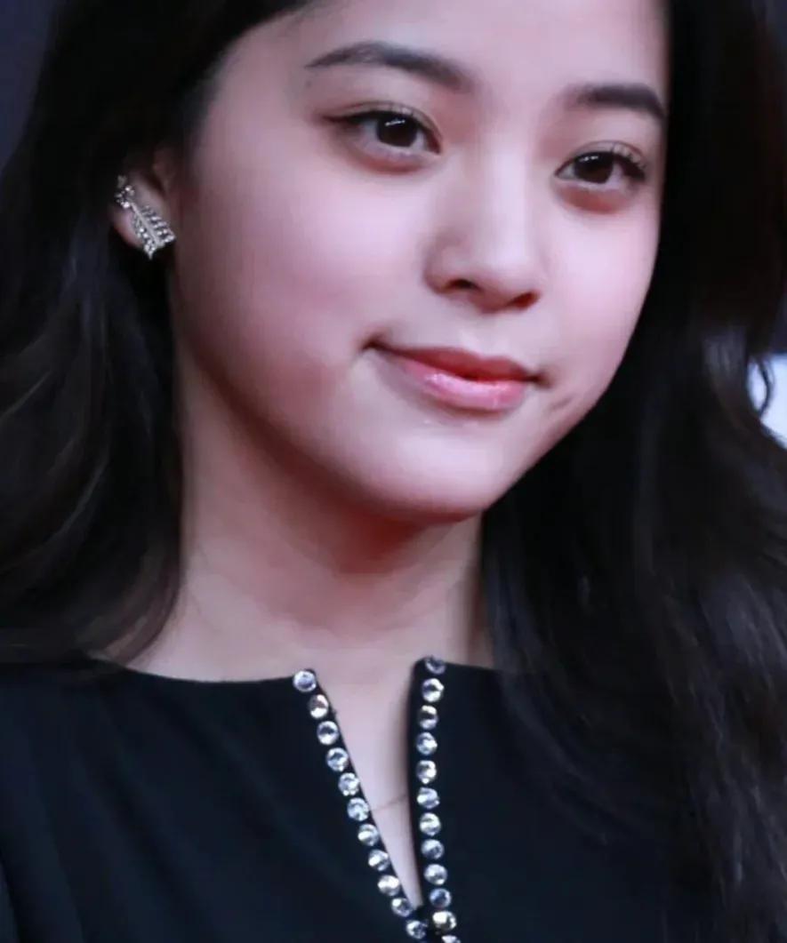 欧阳娜娜|盘点七对娱乐圈撞脸明星，威尔史密斯跟欧阳娜娜最离谱