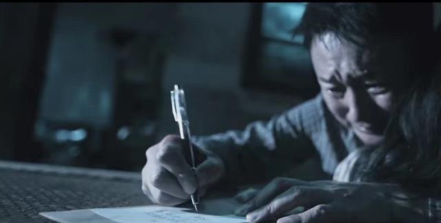 莎莎|《冰雨火》同是毒贩之女,为何杨玲和万萌萌的下场相反?原因有三