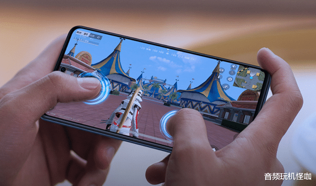 手机游戏|价格都是2699元，两台名副其实的新手机，究竟适合什么人群呢？