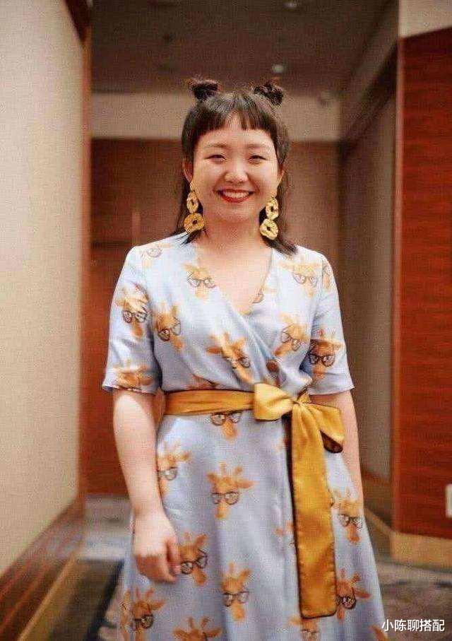 辣目洋子|瘦成“排骨”真好看吗？看完这些女星的路透图，太畸形了