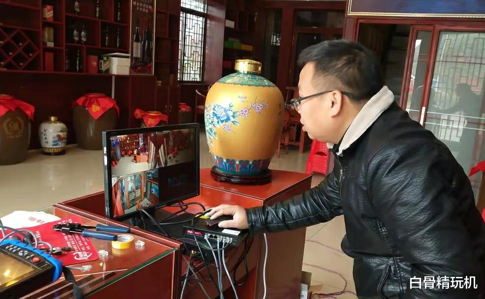 给朋友安装四个摄像头,结果年都过得不开心,别做朋友的生意