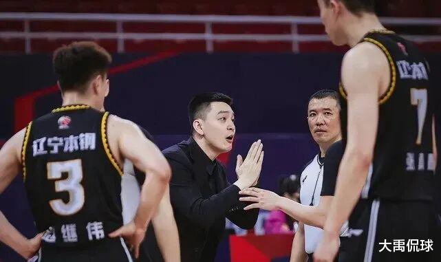 皇家马德里|辽宁男篮今年人员齐整，无伤病隐患，难道不是全靠杨鸣指导力排众议的轮换吗