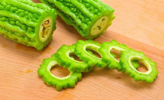 辣椒 体内有6公斤的宿便?如何排出“赖着不走”的粪便?专家帮你解答