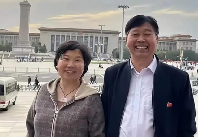 姚策|熊磊清晨晒自拍状态好，称做人对得起自己就行，首次回应拒绝传闻