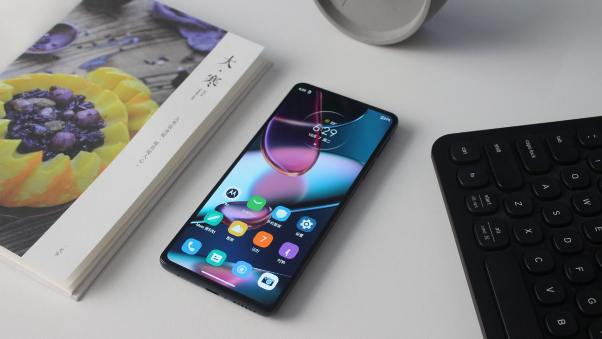 摩托罗拉|12GB+256GB+5000万，顶配产品跌至3399元，高端旗舰重回性价比