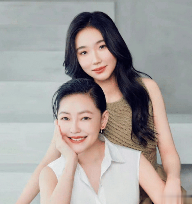 小S|祸不单行！小S高调复工不久，又因15岁女儿言行再引争议！